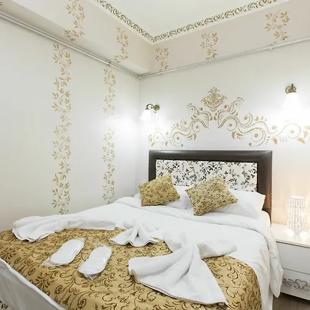 Ilya Apartment *